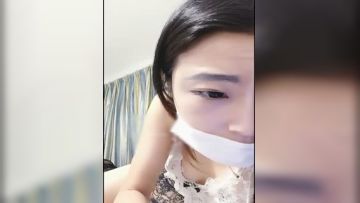 周末宅男撸管福利气质美女主播和狼友互动她的逼洞又小又嫩估计还没被开发过