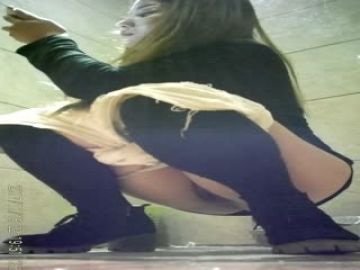 云上会所KTV厕拍系列11 各色长腿大胸美女，不是一般的骚气