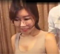 在酒店和眼镜妹做爱 mp4