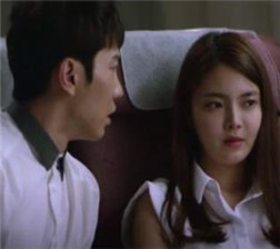 飞机上的空姐 mp4