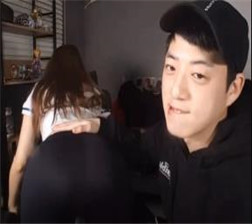 韩国情侣直播大奶黑色紧身裤04 mkv