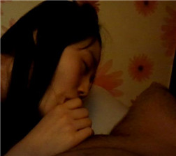 让校花吃大屌 mp4