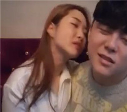 跟男友一起直播享受(3)014851-023301 mp4