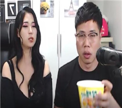 好色的男朋友1 mkv