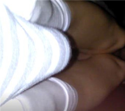 白袜子足交2 mp4