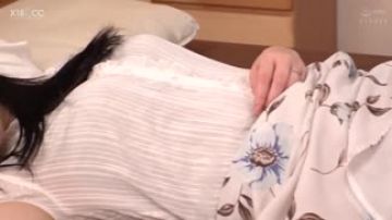 颜值不错的妹子户外和炮友车震啪啪大秀口交深喉