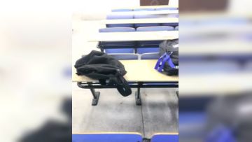 颜值不错美女主播户外去教室玩塞着跳蛋跑到厕所自慰很是诱人第03集