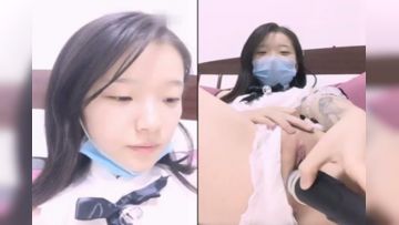 颜值不错妹子九儿情趣女仆装 白色网袜拨开内裤按摩器震动头部插入嫩逼呻吟 很是诱惑喜欢不要错过