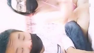 眼镜熟女妈妈和儿子直播啪啪眼镜熟女妈妈和儿子直播啪啪