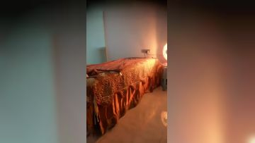 老哥大保健苗条少妇TP啪啪按摩了几下口交上位骑乘按摩床上大力猛操非常诱人