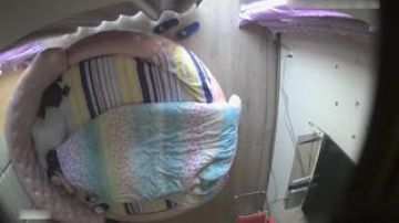 [酒店偷拍] 气质少妇和闺蜜宾馆偷情~2人如胶似漆般缠绵~如打地鼠般碰碰碰的插入逼逼~