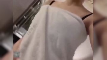 说好正经的按摩结果摸到阴啼，娇喘呻吟