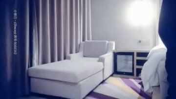 [在线]微博福利姬@花狸追 VIP视图之白丝花格短裙无修正原版[25P 2V60M]