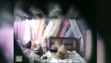 特色酒店偷拍气质女神范美女白领利用中午休息时间和异地情