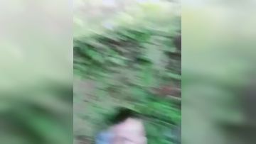 户外野战一个大妈面前过好刺激1