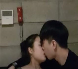 主播亲嘴的诱惑8