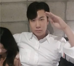 比较闷骚的男友2(1)001906-003956