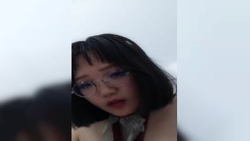 一坊丰满可爱漂亮嫩妹主播骚货鹿宝喷水自慰0619一多自慰大秀身材丰满自慰插穴很是诱人