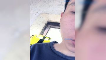 户外啪啪大神『户外色黄鸭』带女友废弃房屋野战 太刺激都干潮喷了 不够爽回家接着再干一炮 裹射口爆太爽了