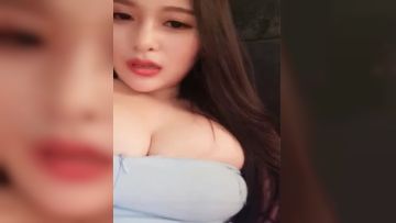 高颜值气质美女【伊媚儿】又白又软大奶，跳蛋塞粉逼拉扯特写，呻吟娇喘非常诱人，很是诱惑不要错过