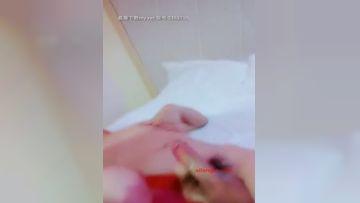 高颜值漂亮美女『SJ薇神』学生装勾引大屌处男炮友 宿舍激情大战 炮友尝鲜上瘾操好几炮 嫩逼有点受不了