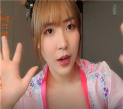 身穿汉服的小姐姐000000-001519