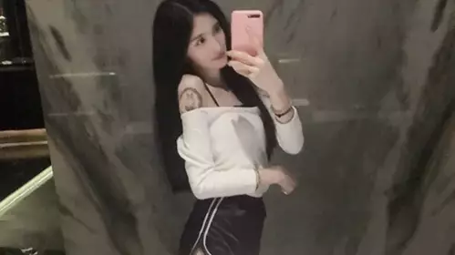 台湾SWAG 老板请的性感女仆打扫偷懒被处罚一顿