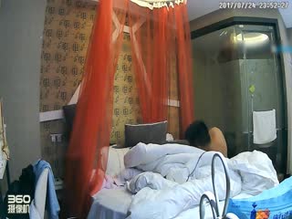 酒店偷拍漂亮大长腿妹子和男友啪啪抱起妹子疯狂输出早上起来又是一顿狂草