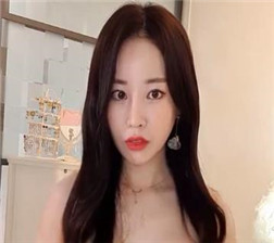 奶子非常挺的韩国女主播的诱惑1