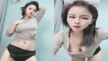 巨乳网红下海直播！疯狂抖动揉搓大白嫩乳勾引诱惑~