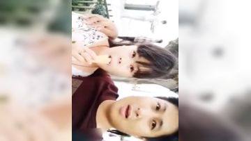 个人云盘被黑流出逗逼疯狂大胆情侣公共场合露出打炮公交车上口交怎么刺激怎么玩碉堡了自拍图