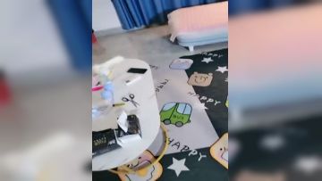 双飞小少妇蹲下卖力口交深喉，黑丝长腿女上位啪啪，拍摄角度好第02集