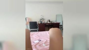 【对羊羊心动】应求发帖清纯小学妹道具自慰无套啪啪~！！✨✨✨--20小时，人称浙江刘亦菲，露脸清纯_20220811_144302