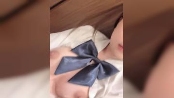 【京鱼儿】19岁童颜巨乳少女~学生服~公园凉亭刺激玩跳蛋! ✨✨✨白皙大奶，多毛嫩穴，道具自慰，喷水_001739
