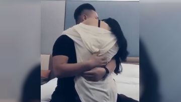 良家苗条少妇 最终也抵不过碎银几两