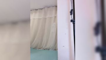 大奶肥逼极品宝贝全程露脸发骚，骚逼淫水已泛滥表情好骚，自己揉捏骚奶子道具玩弄骚穴呻吟，浪叫不断好刺激第01集