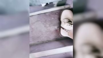 ✿极品公车❤露出✿超顶美女尤物在公交车上露奶跳蛋手淫✨迷人白虎嫩当众极爽潮吹前面大哥快回头看呀第01集