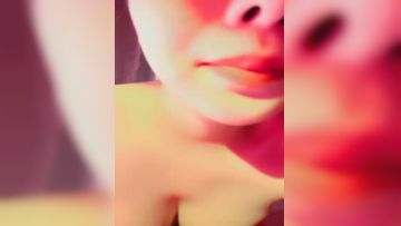 甜美系颜值女神！新人下海收费！珍珠内裤无毛肥穴