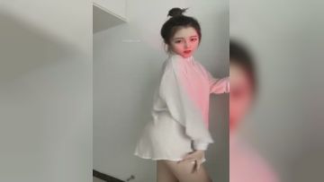 今年最美女神-恬珍-：成都，嘿嘿等一下嘛，我想要，假装不来高潮就是高潮，道具狂插白浆流不停！