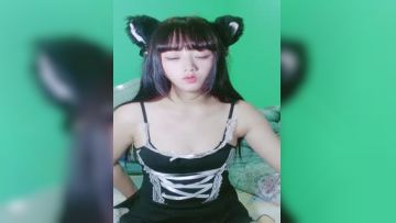 新人下海乖乖的小野猫，黑丝露脸颜值不错的女仆诱惑，自慰骚穴道具抽插，浪叫呻吟不止表情好骚精彩不要错过第01集