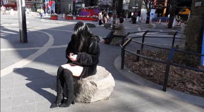 FC2-PPV-2643836 [无水印原版]【完全颜出し・初撮影】・路边看到一女子 衣服を引き裂きニーハイ美脚を开脚し几度も大绝顶！！（3回射精）