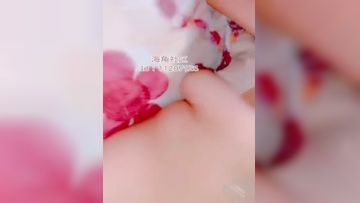 海角自称真实原创大神⭐强上小姨与妈妈还有一腿⭐小姨发飚摔了手机抓伤手3第01集