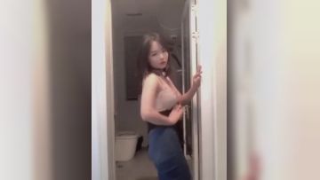 ⭐青春无敌⭐抖音风极品网红嫩妹高价定制裸舞、变装、紫薇等反差超大合集~美女如云~有大胆露脸的(35)