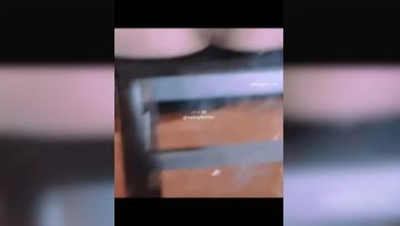 ⭐青春无敌⭐推特网红极品反差小姐姐【小小颖】重金定制私拍~洗澡、紫薇、啪啪，身材一流特骚(4)