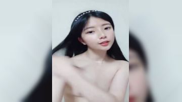 超重磅绝版资源！校花女神【一梦】早期下海珍贵录像~！✨✨✨--这颜值这身材这尺度，反差感极其强烈！_20220415_231403