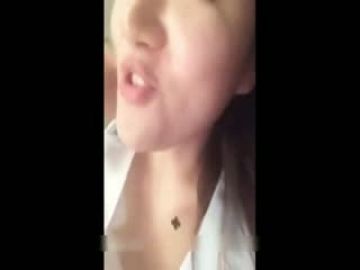 【网曝门事件】疑似最近火爆全网李X璐不雅视频流出 口活真的不错 做爱勐烈 叫床淫荡 网友称口技真的不错