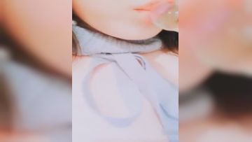 最新网红少女『恶犬』大尺度VIP版新作-多情露背毛衣 冰屌深插极品粉穴白浆 原版私拍33P 高清720P原版无水印