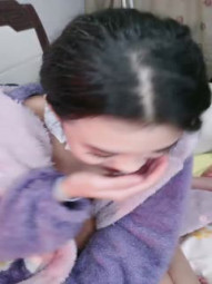 18清纯嫩妹4小时激情秀，浓妆红唇开档丝袜，骑乘被小男友爆操嫩穴，掰穴特写闺蜜揉奶子，换装诱惑扭动小腰