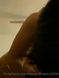 《精品 福利》反差母狗Onlyfans吊钟大奶良家华人asianflower与洋老公自拍打炮内射自慰-1