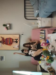 专约阿姨玩今晚约了个极品良家嫩妹，齐逼小短裤修长美腿，埋头口交扶着小腰后入，一下一下撞击非常诱惑